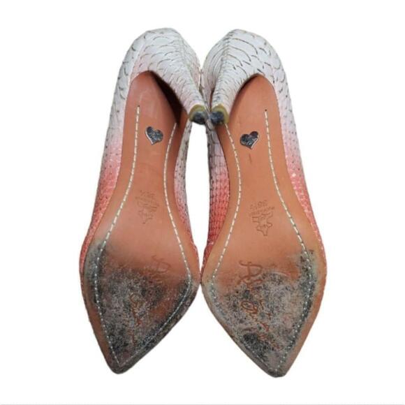 Alice & Olivia Dina Ombre Pink Scaled Pumps size 8.5 - Picture 8 of 10